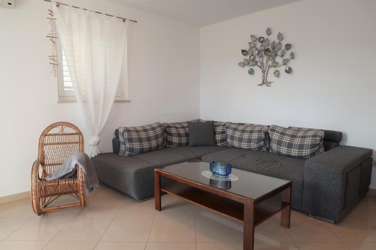 Ferienwohnung Nikas1 Rabac Exterior foto